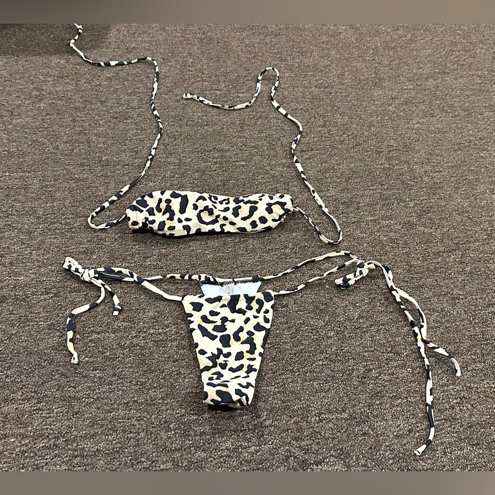 EUC Ladies Sz S Leopard Print Bikini Set Bathing suit 2 pc ZAFUL
